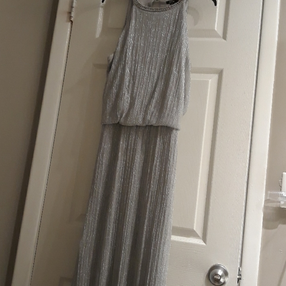 MSK Gray formal gown - Picture 5 of 5